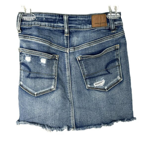 American Eagle Outfitters Distressed Denim Mini Skirt Front & Back Pockets Sz 0 - Picture 2 of 4